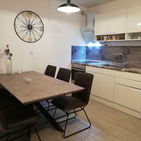 Apartma Stela In Terme Catez كاتيز أوب سافي المظهر الخارجي الصورة
