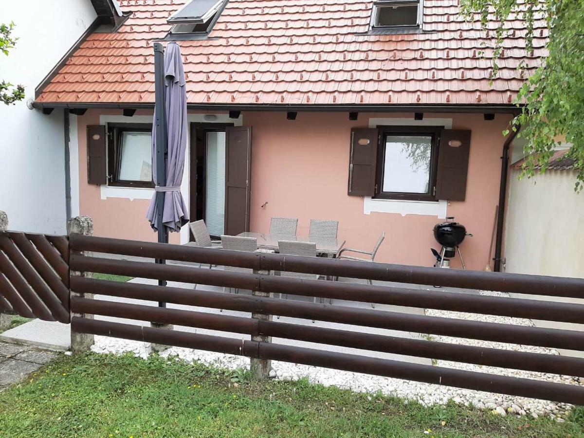 Apartma Stela In Terme Catez كاتيز أوب سافي المظهر الخارجي الصورة